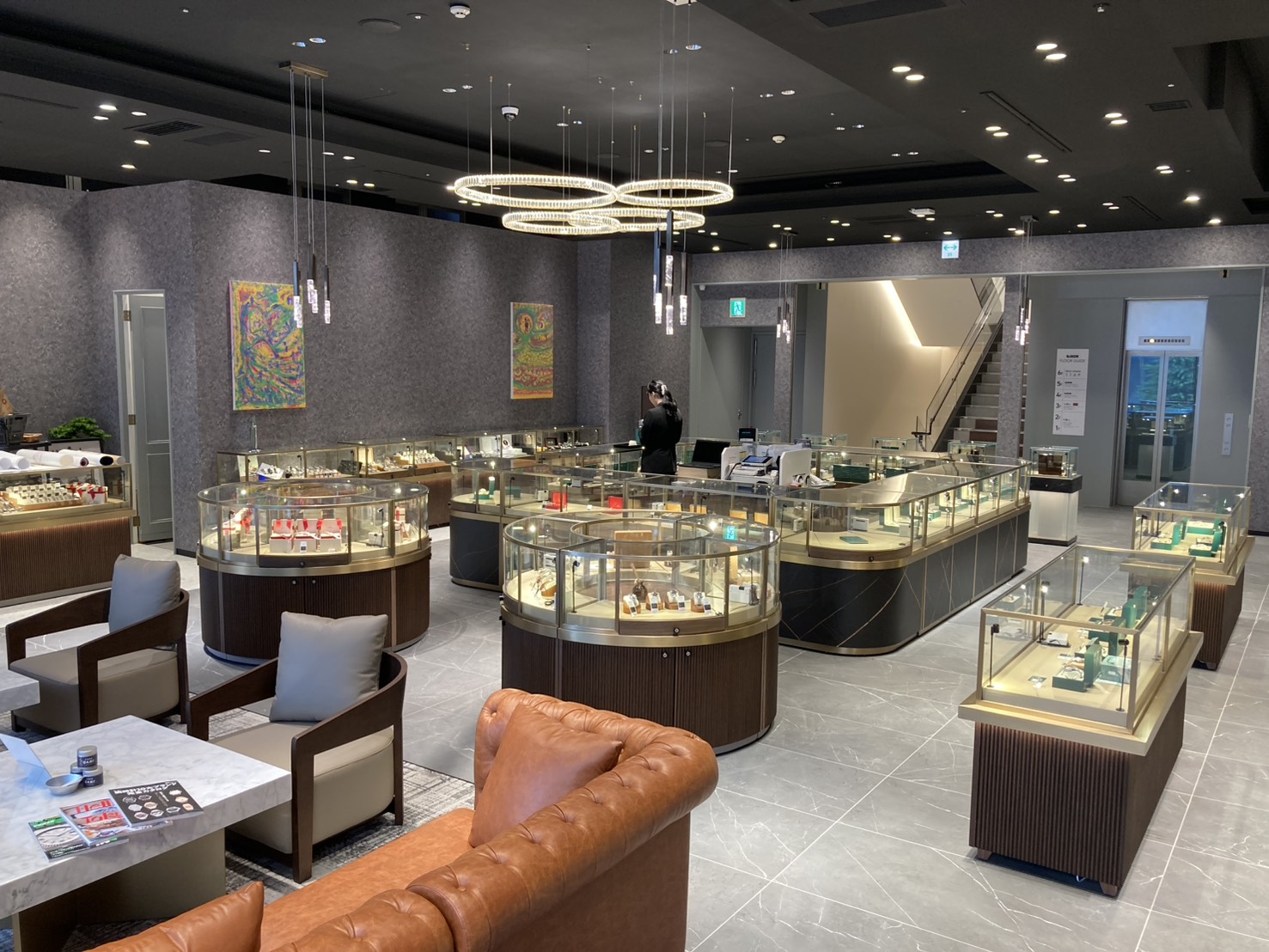 陽吉 銀座中央通り店 店内(2階部分・階段側)